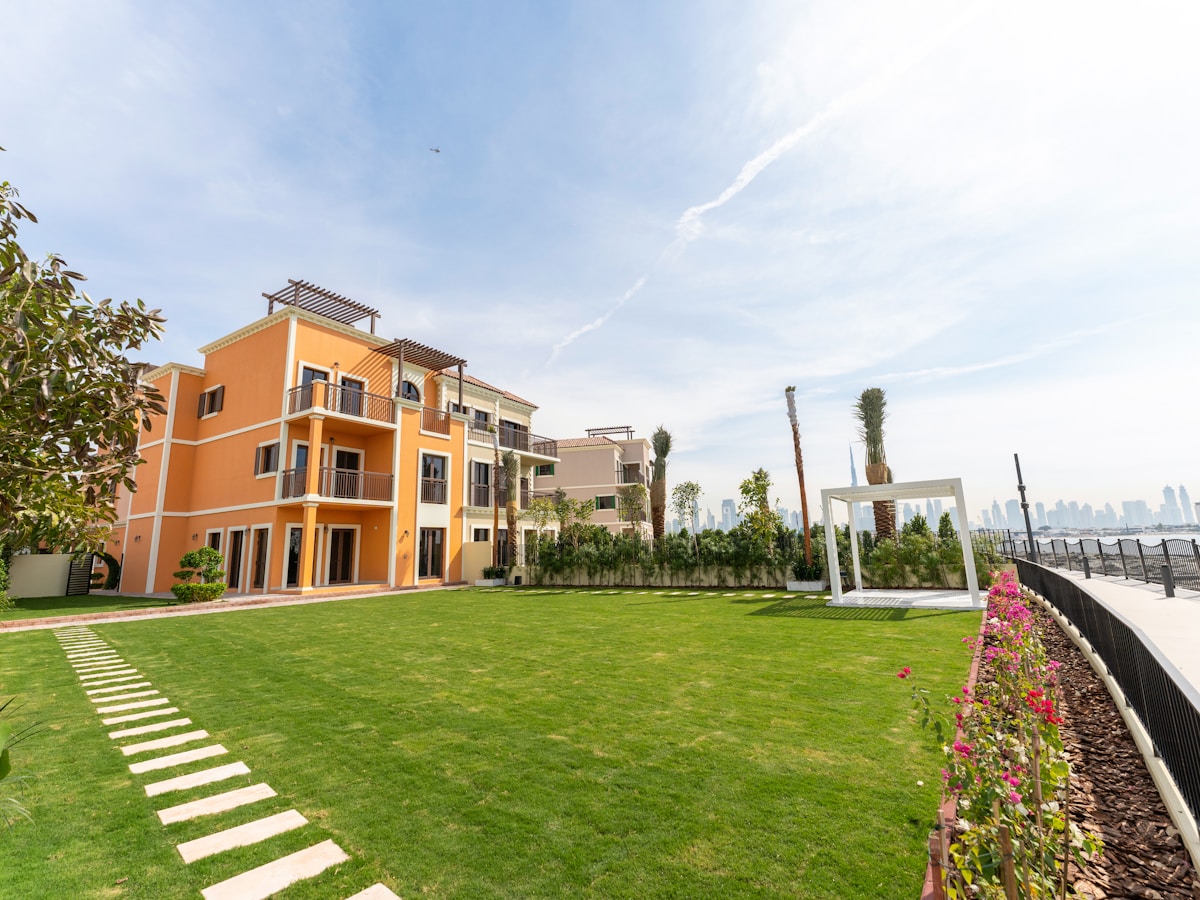 Dubai Hills community and green spaces
